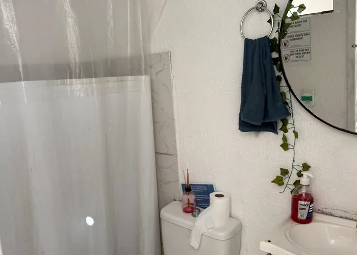 Primos Hostel & House